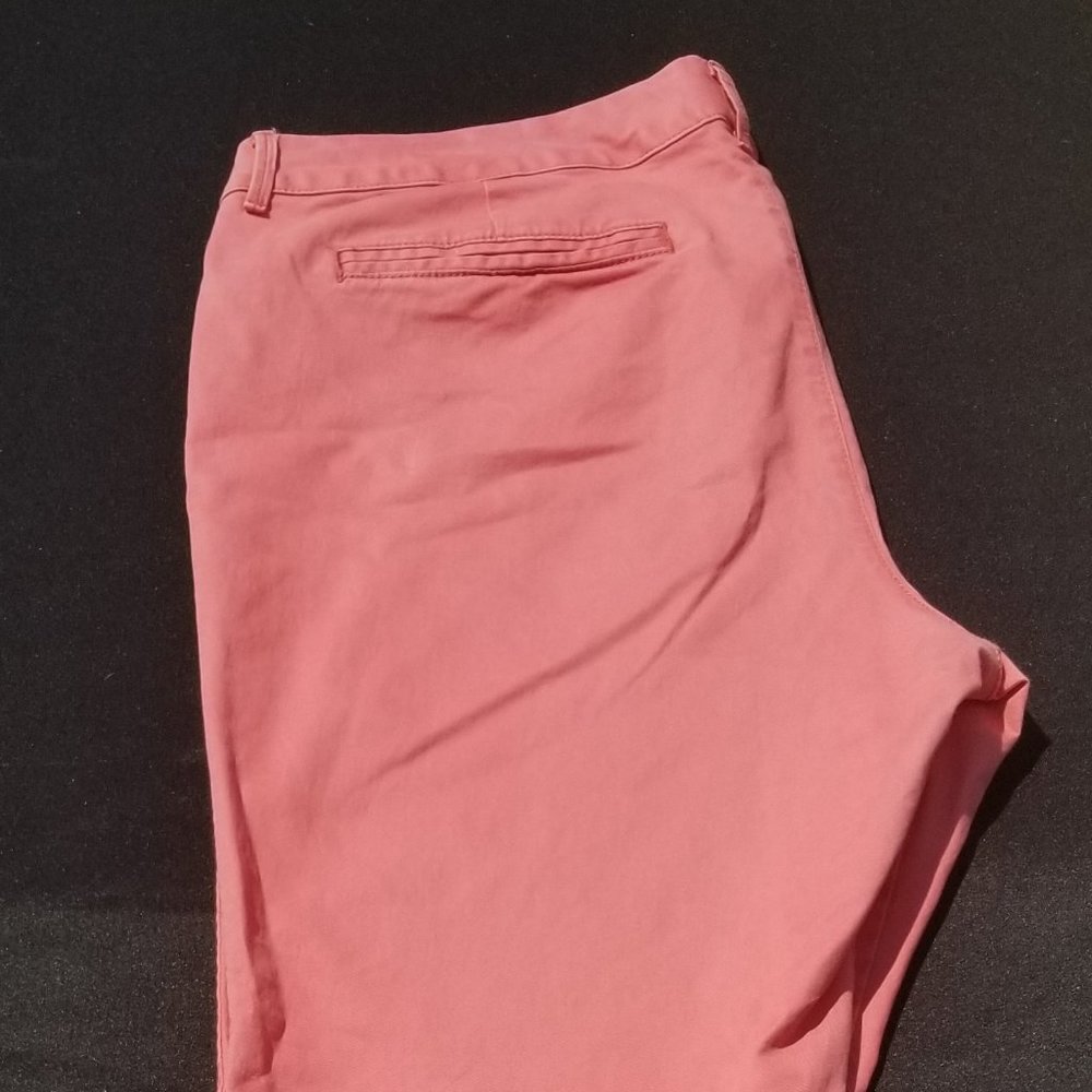 Old Navy Pixie Mid-Rise Pants